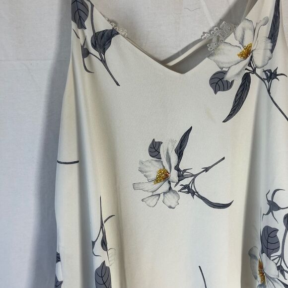 ASTR The Label White Floral Flow Lined Chemise Sz M - Picture 4 of 7